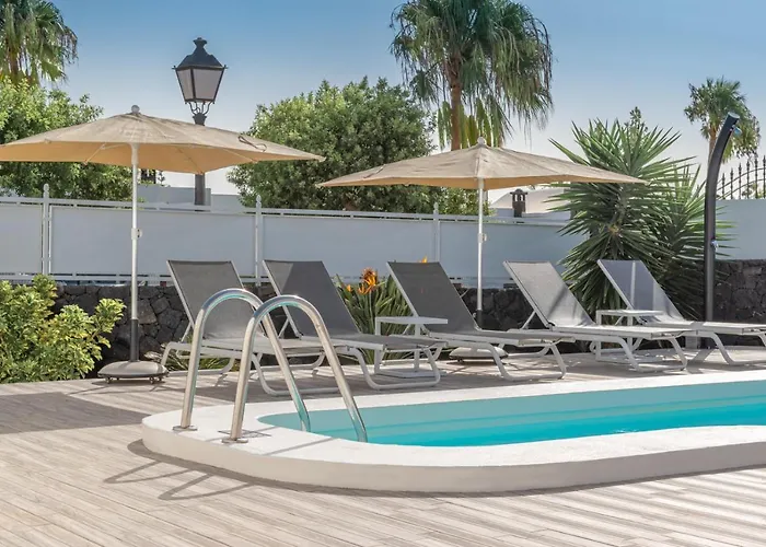 Maribel Pocillos Puerto del Carmen (Lanzarote)