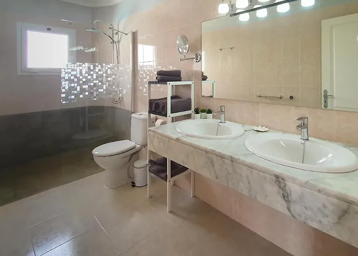 Villa Maribel Pocillos